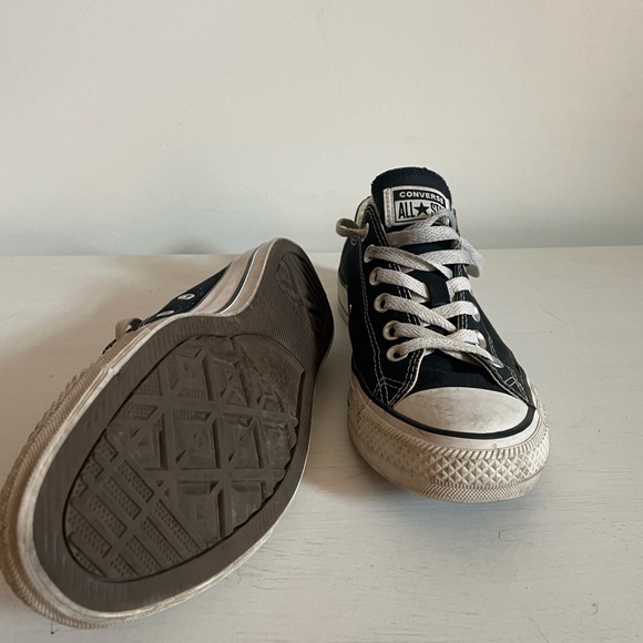 Converse low tops - Picture 1 of 5